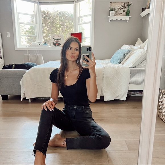 PAIGE // Jeans - Picture 2 of 8